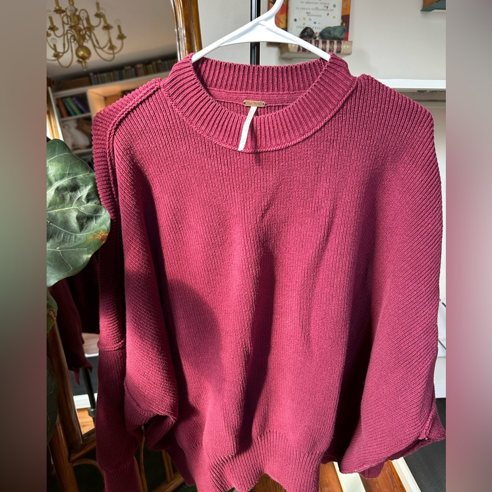 Free People Oversized Easy Street Tunic Sweater Wine Sz. Medium